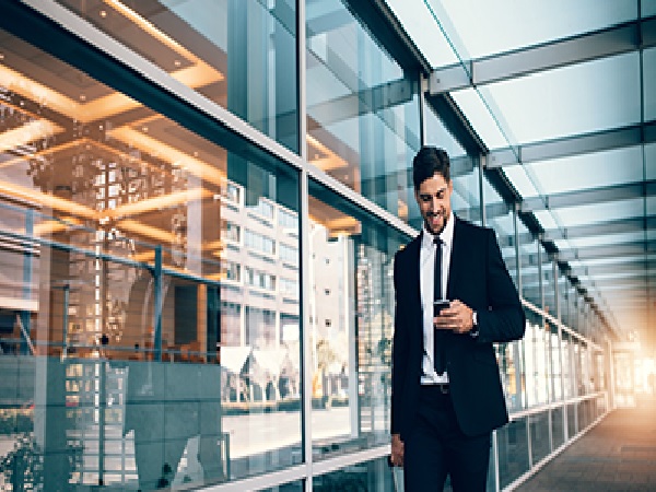 Africa's smartphone market nosedives 11.3% in Q4 2021