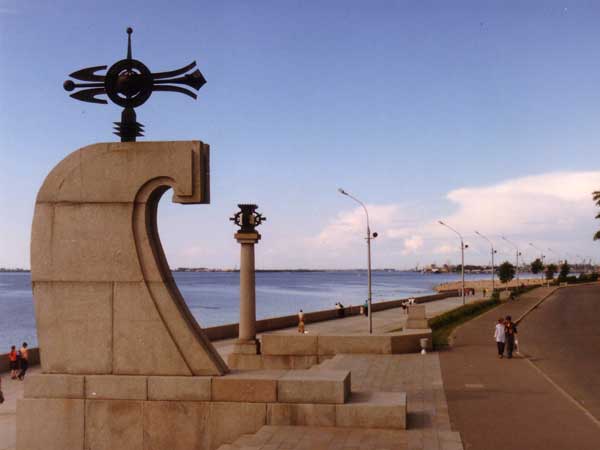 Peter-Service rebrands, launches new prods